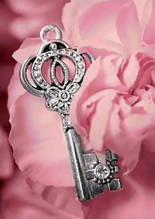 Алмазная вышивка «Ключик» Алмазная вышивка «Ключик»