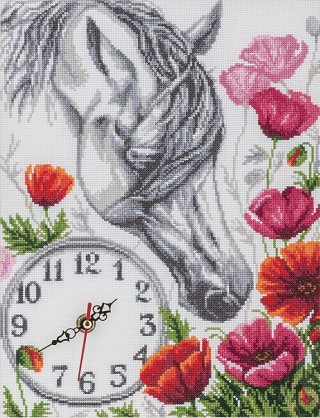 Набор для вышивания «Часы. Лошадь в маках»