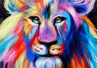 Картина шерстью «Радужный лев»