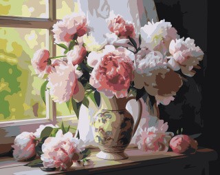 Картина по номерам «Цветы: Пышные пионы в вазе на окне»