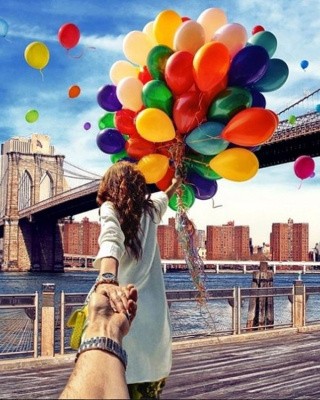 Картина по номерам «Девушка с воздушными шарами» Картина по номерам «Девушка с воздушными шарами»