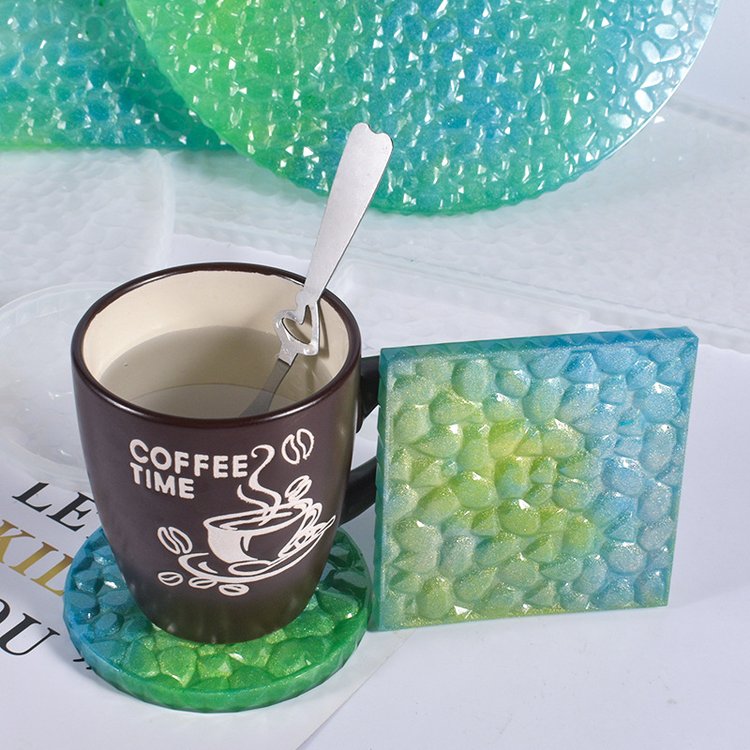 Силиконовый молд - Подстаканник квадрат с пузырьковым узором, 9x9 см — картинка 2