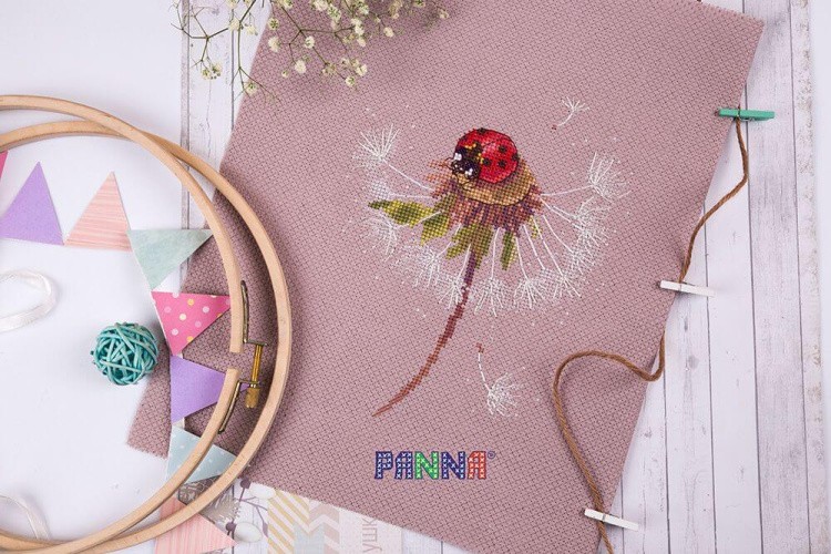 Набор для вышивания «Мгновения лета. Божья коровка» — картинка 2