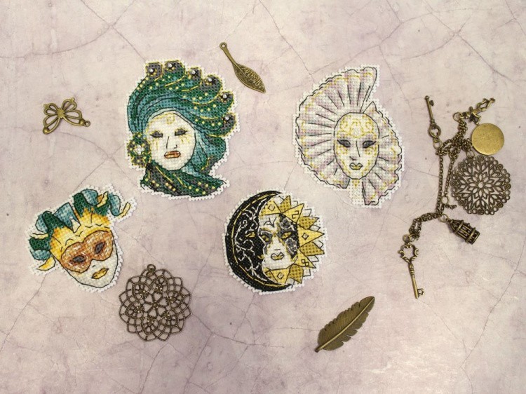 Набор для вышивания «Магниты. Венецианские маски» — картинка 2