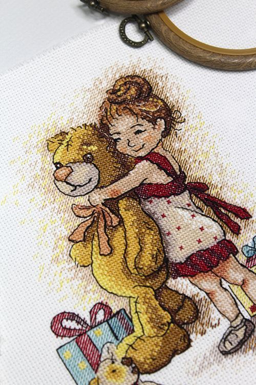 Набор для вышивания «Девочка с мишкой» — картинка 3