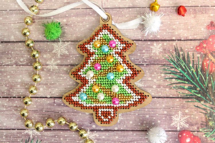 Набор для вышивания «Ёлочная игрушка. Ёлочка» — картинка 3