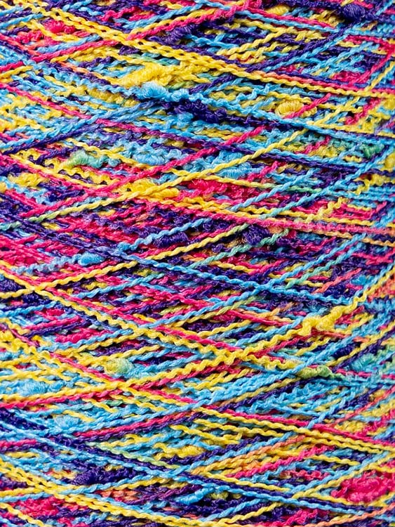 Пряжа бобинная OnlyWe Узелковый люрекс (шишибрики) (Y37), синий, голубой, желтый, розовый, 1 шт., 50 г — картинка 2