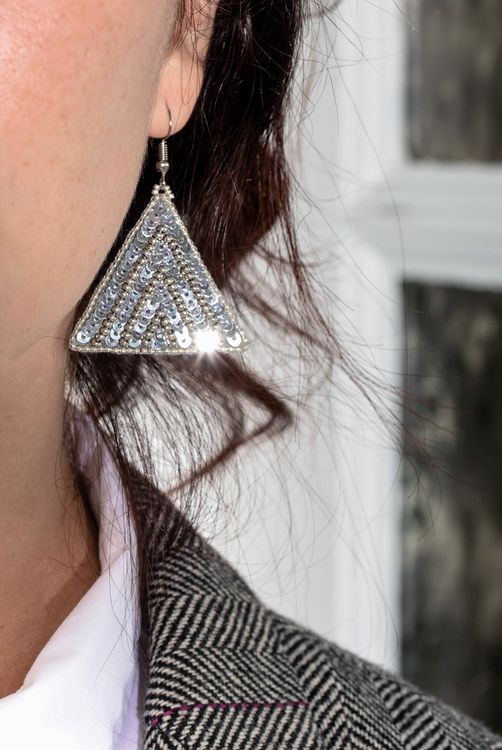 Набор для вышивания «Серьги треугольные. Серебряный орнамент» — картинка 4