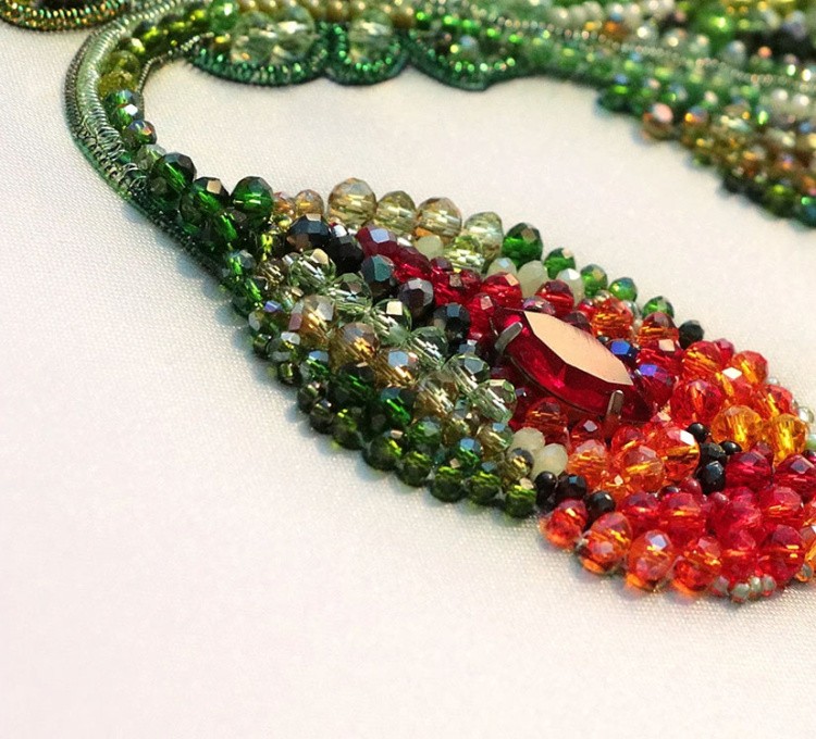 Набор для вышивания хрустальными бусинами «Маки» (белый фон) — картинка 4