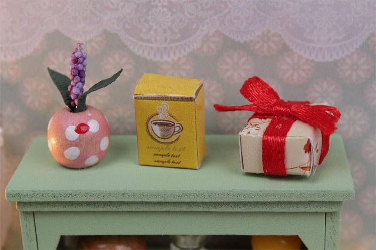 Набор для создания миниатюры (румбокс) «Чай вдвоём (с фигурками)» (русифицированная версия) — картинка 6