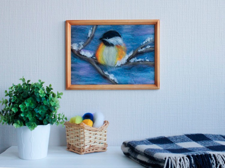 Картина шерстью «Синица» — картинка 4