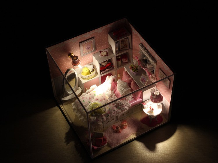 Набор для создания миниатюры (румбокс) «Комната маленькой принцессы» — картинка 4