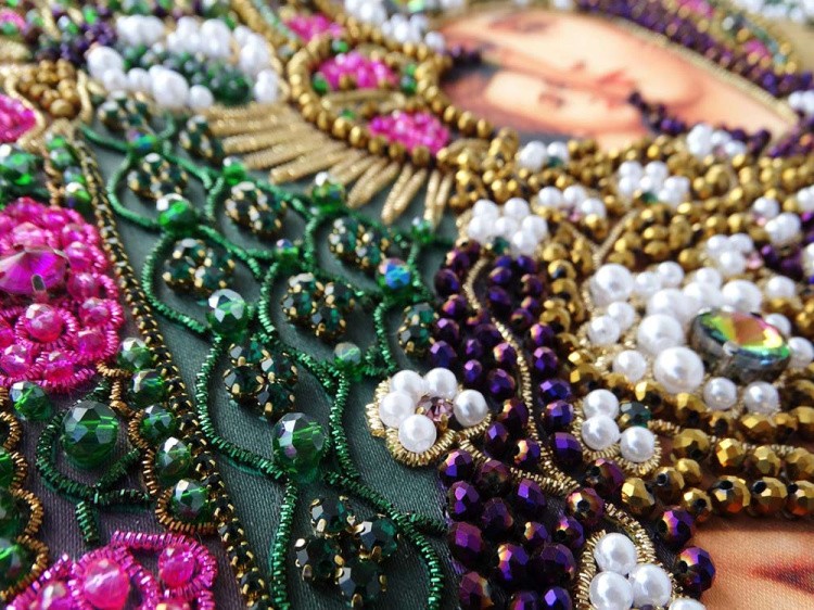 Набор для вышивания хрустальными камнями Богородица «Феодоровская» (акриловый жемчуг) — картинка 15