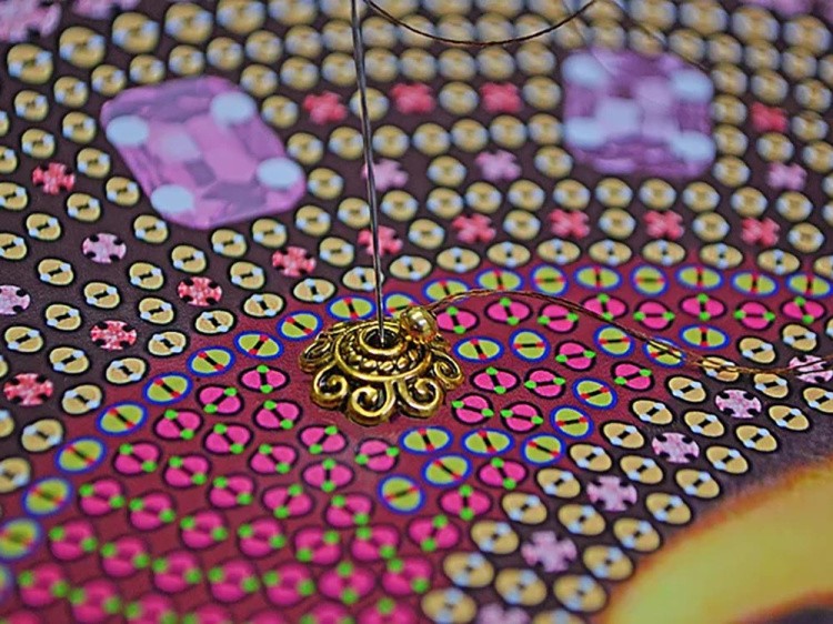 Набор вышивки хрустальными камнями «Богородица Касперовская» — картинка 5