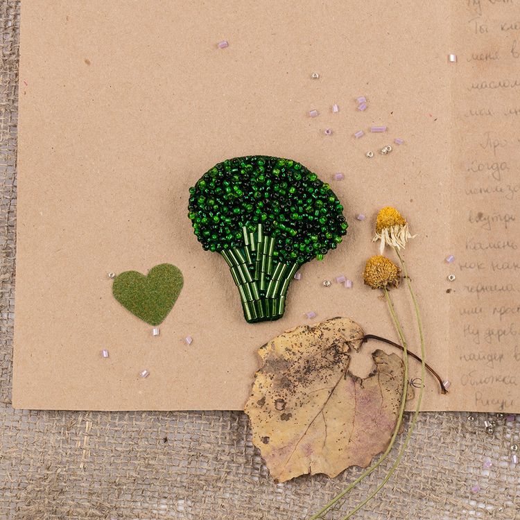 Набор вышивки бисером «Брошь. Брокколи» — картинка 2