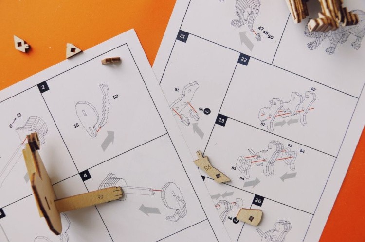 Конструктор из дерева «Львица со львенком с набором карандашей», UNIWOOD — картинка 3