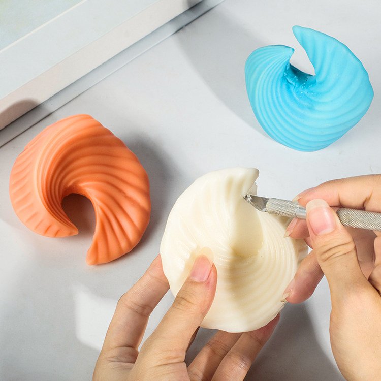 Силиконовый молд - Свеча волнистая №3,9x8,5см 1 шт. — картинка 3