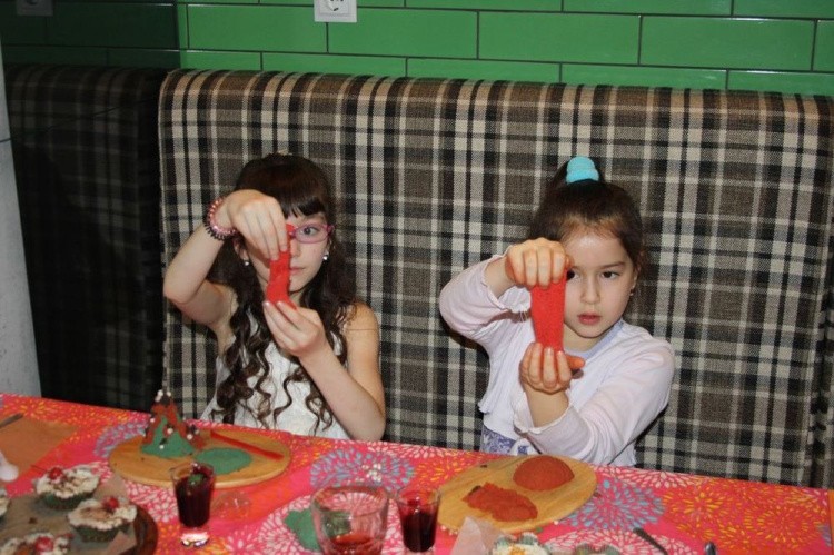 Песочная тянучка «Лепа-гам» 200 гр (цвет желтый) — картинка 3