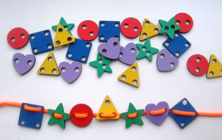 Развивающее пособие из дерева. Шнуровка «Геометрические фигуры» — картинка 2