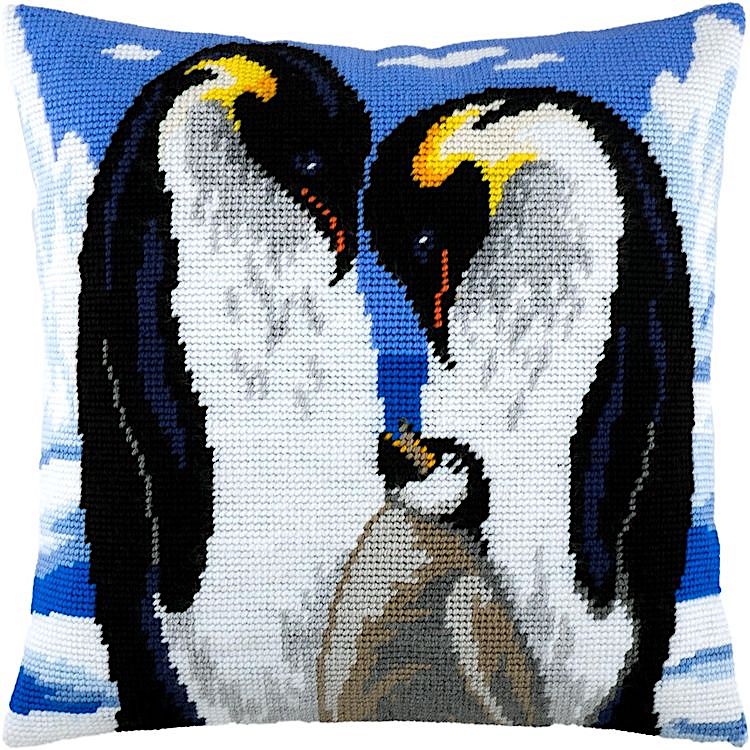 Набор для вышивания подушки «Влюбленные пингвины», лицевая сторона, Чарівниця