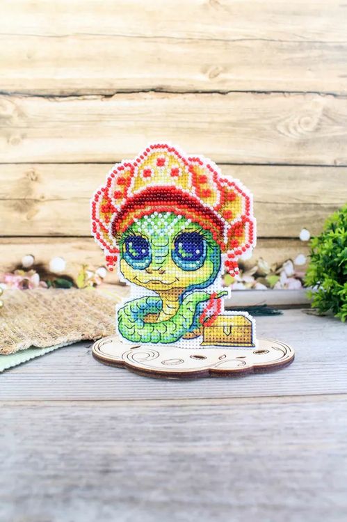 Набор для вышивания «Змейка в кокошнике» — картинка 4