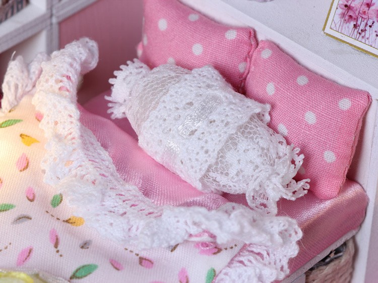 Набор для создания миниатюры (румбокс) «Комната маленькой принцессы» — картинка 5