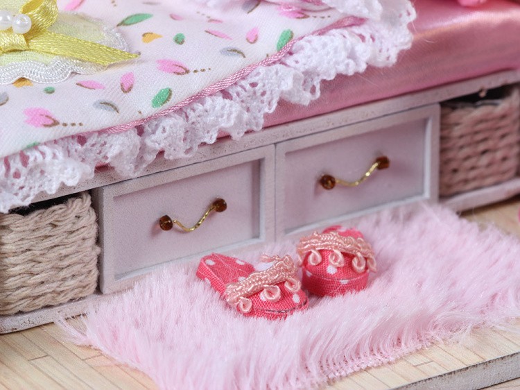 Набор для создания миниатюры (румбокс) «Комната маленькой принцессы» — картинка 6