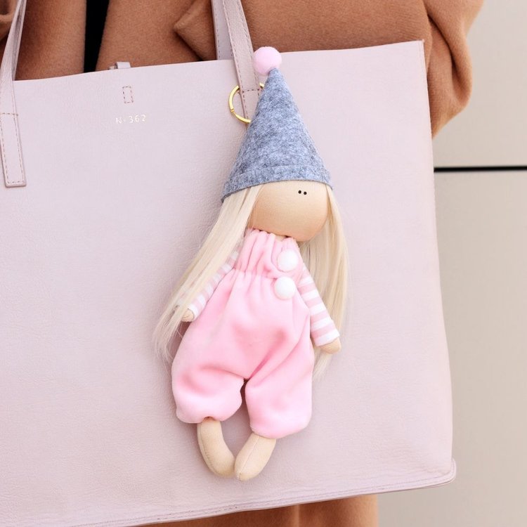 Набор для шитья интерьерной куклы «Амели» — картинка 8