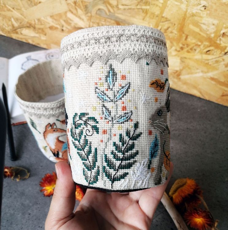 Набор для вышивания «Карандашница. Зайцы» — картинка 5