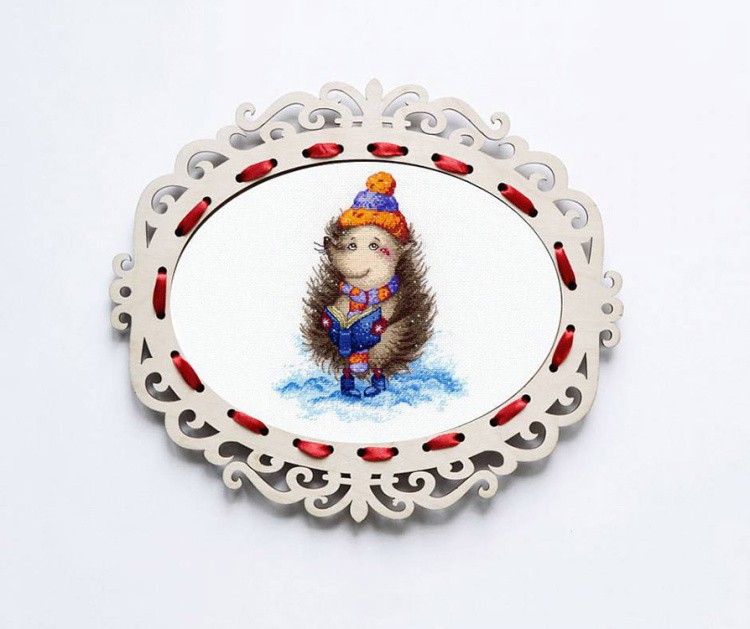 Рамка деревянная овальная, 20,5x23,5 см — картинка 2