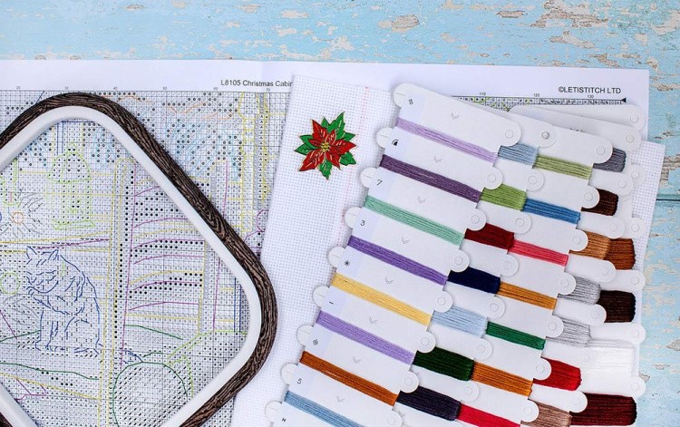 Набор для вышивания «Christmas Cabin (Рождественская хижина)» — картинка 3