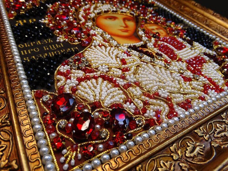 Набор вышивки хрустальными камнями «Казанская» (красная) — картинка 6