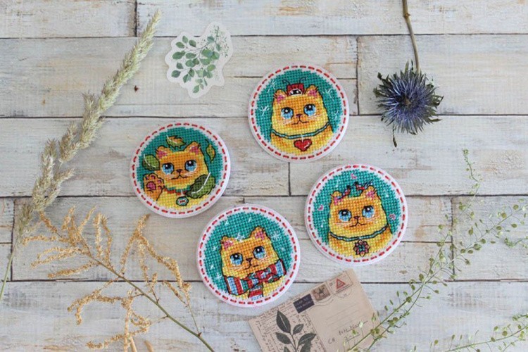 Набор для вышивания «Коты. Значки. Магниты» — картинка 3