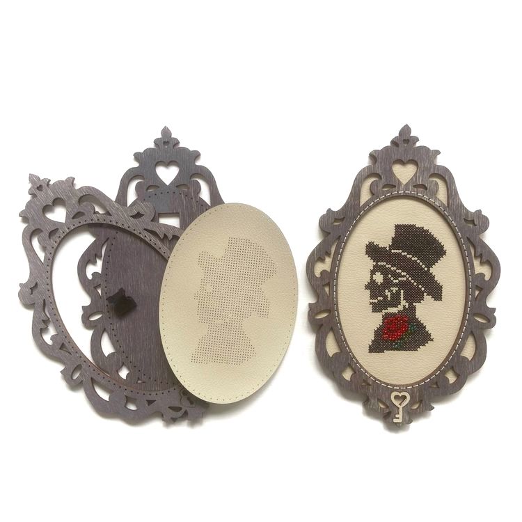 Комплект для вышивания «Тени прошлого. Он» — картинка 2