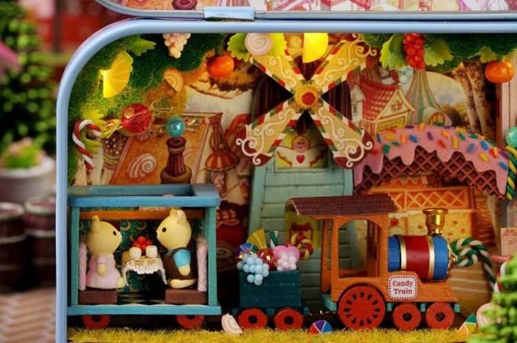 Сборная модель (румбокс) в шкатулке «Конфетное приключение» — картинка 3