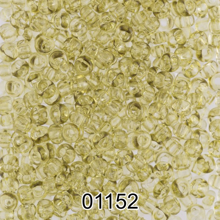 Бисер Чехия круглый 5 10/0, 2,3 мм, 500 г, цвет: 01152 светло-салатовый