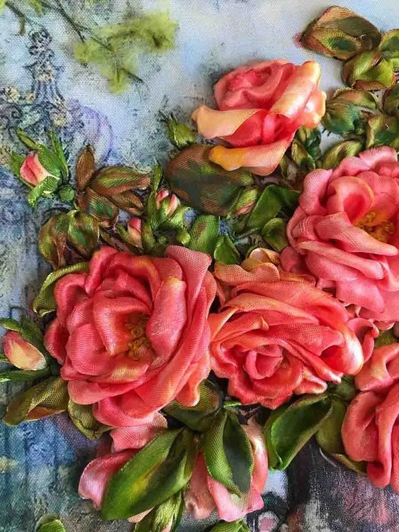 Вышивка лентами «Царица сада» — картинка 3