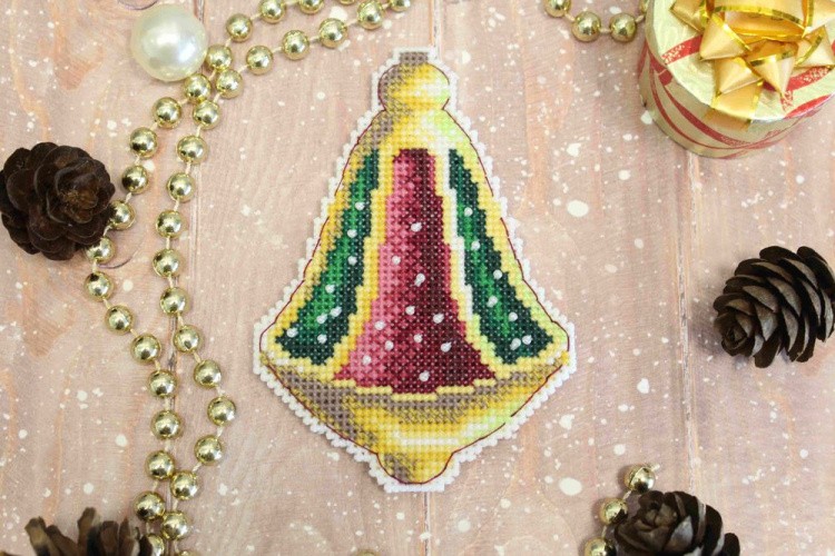 Набор для вышивания «Советская ёлочная игрушка. Колокольчик» — картинка 2