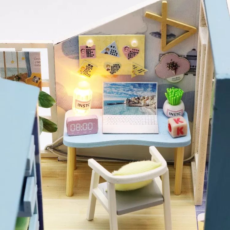 Миниатюрная сборная модель (румбокс) «Первая встреча» — картинка 11