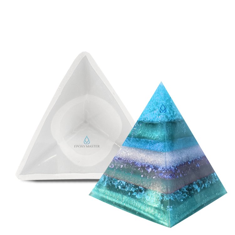 Силиконовый молд - Пирамида 3 грани, 5 см, 1 шт.