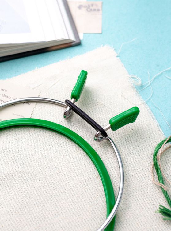 Пяльцы пружинные, диаметр 12,6 см, h-7, цвет: зеленый, Nurge — картинка 4