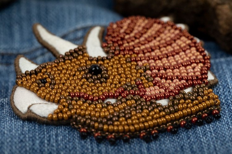 Набор для вышивания «Брошь. Трицератопс» — картинка 5