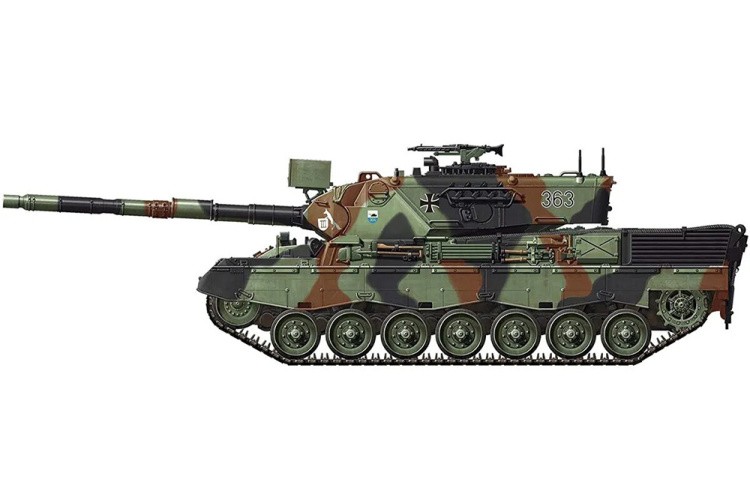 Сборная модель «Танк Leopard 1 A3/A4» — картинка 4