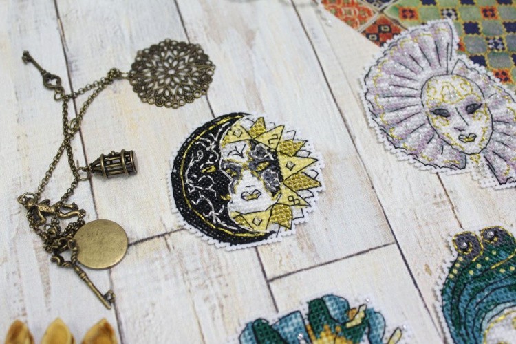 Набор для вышивания «Магниты. Венецианские маски» — картинка 3