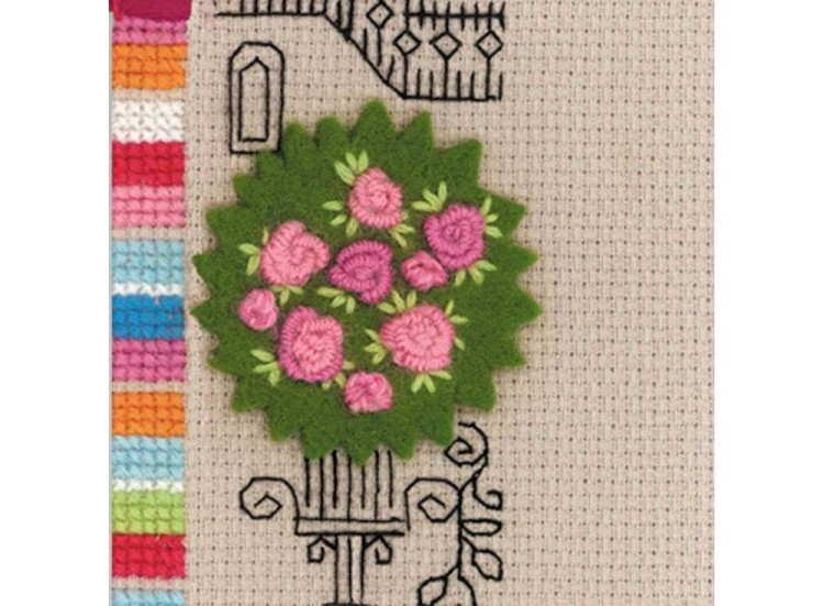 Набор для вышивания «Панно для фотографии. Замок принцессы» — картинка 2