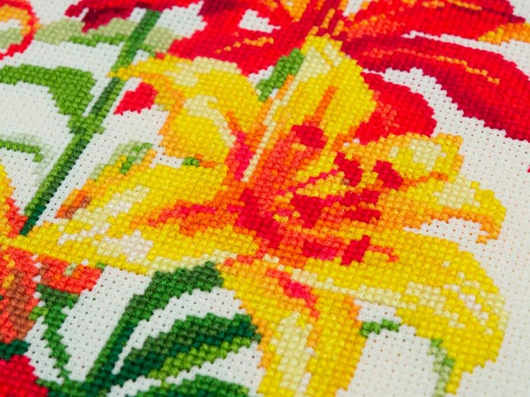 Набор для вышивания «Солнечные лилии» — картинка 3