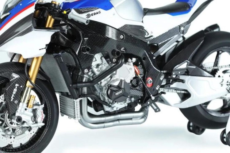 Сборная модель мотоцикла «BMW HP4 RACE», пластик, масштаб 1:9, MENG — картинка 9