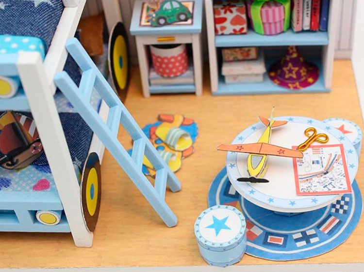 Сборная модель Румбокс. Миниатюрная комната «Спальня Чарли» — картинка 6