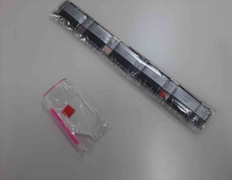 УЦЕНКА. Алмазная вышивка «Девушка загадка» (порвана упаковка) — картинка 4