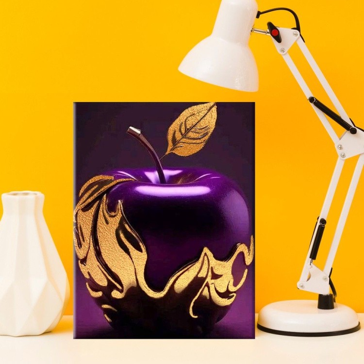 Картина по номерам с поталью «Фиолетовое яблоко» — картинка 3
